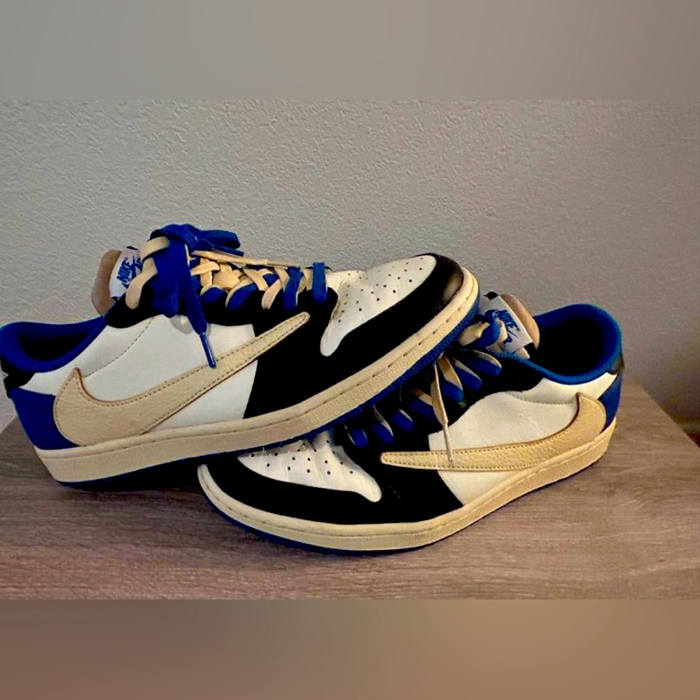 Jordan 1 Low Cactus Jack X Fragment